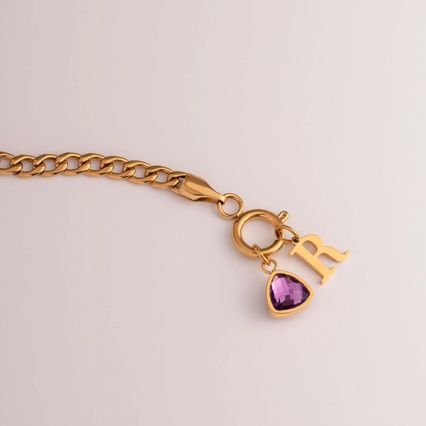 Pulsera con inicial y piedra de nacimiento