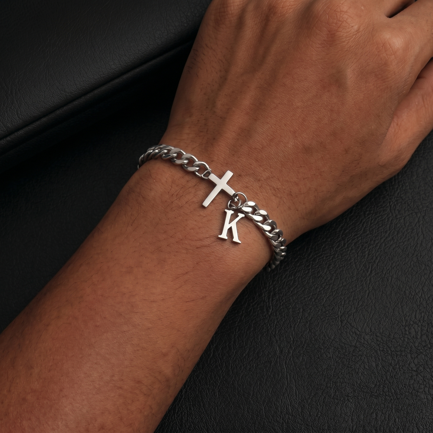 Pulsera Inicial y Cruz Nivora™