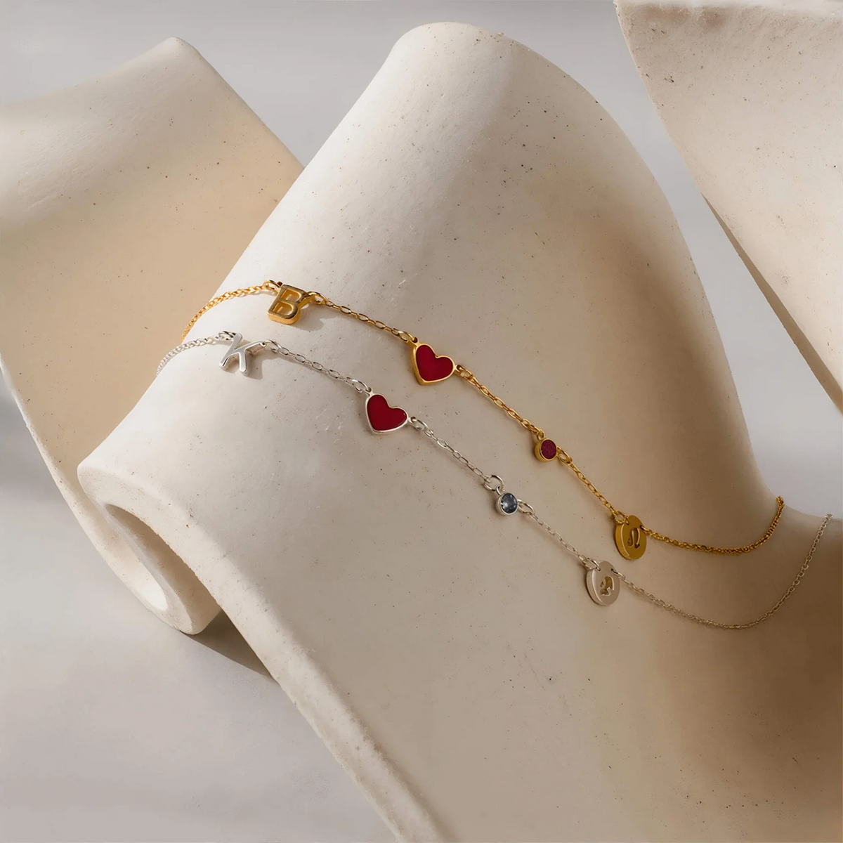 Collar Corazón con Inicial, Piedra Natal y Zodiaco