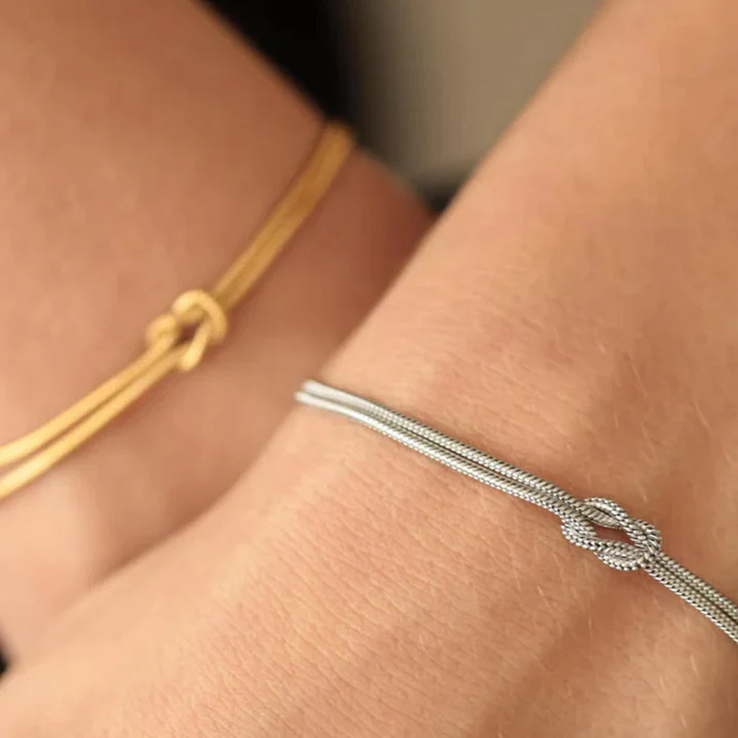 Pulsera del Nudo Eterno